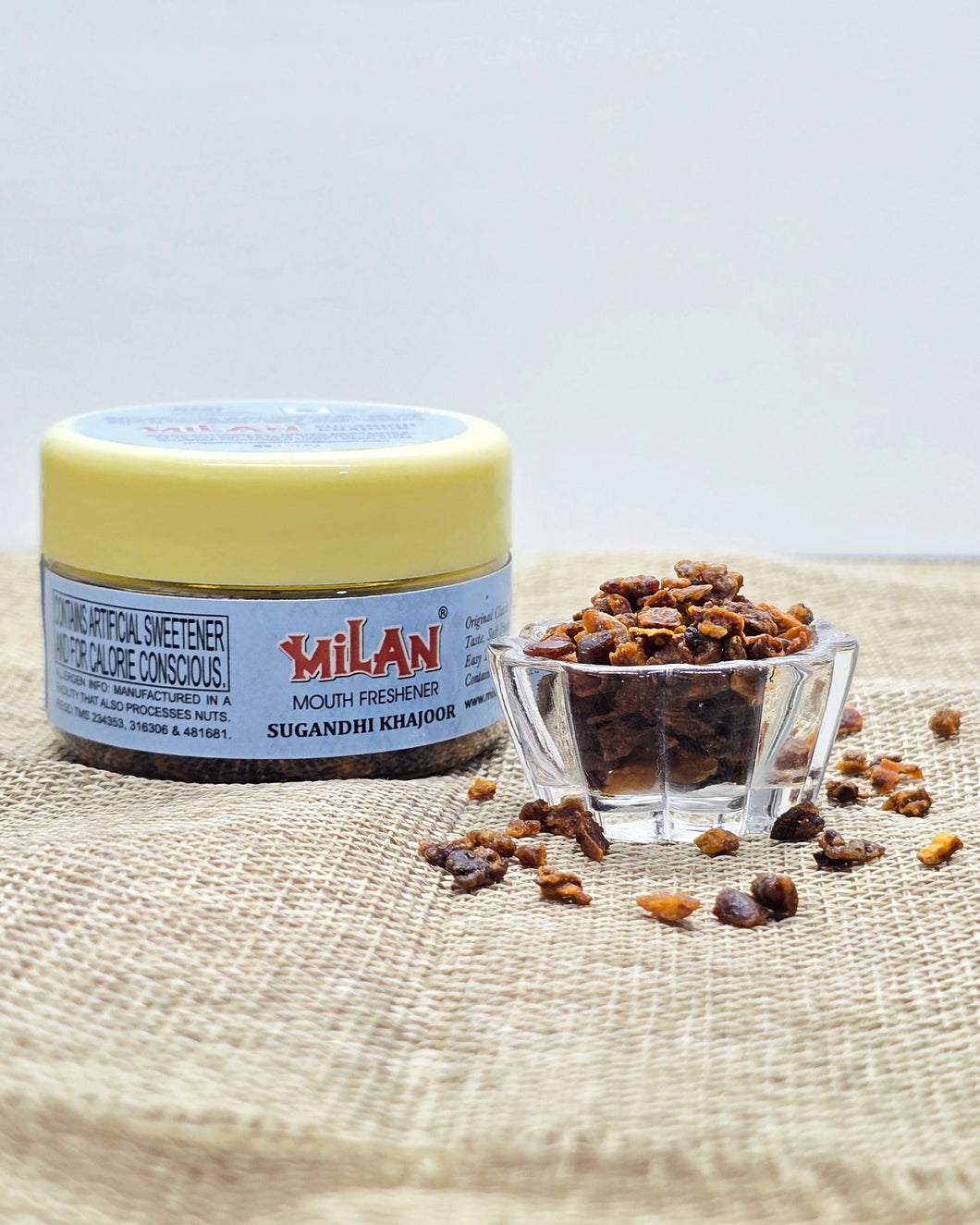 Milan Sugandhi Khajoor 30g - Easy to Chew - Small Pieces - Original Classic Taste - Contains No Supari - Pack of 2 Dibbis (Free Shipping!)